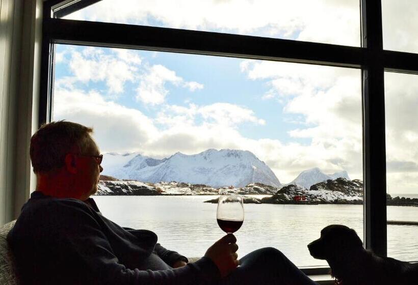 سوییت با چشم‌انداز دریا, Hamn I Senja