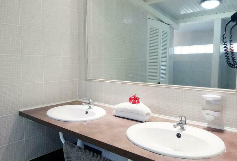 بانگلوی استاندارد, La Rose Du Bresil Marie Galante