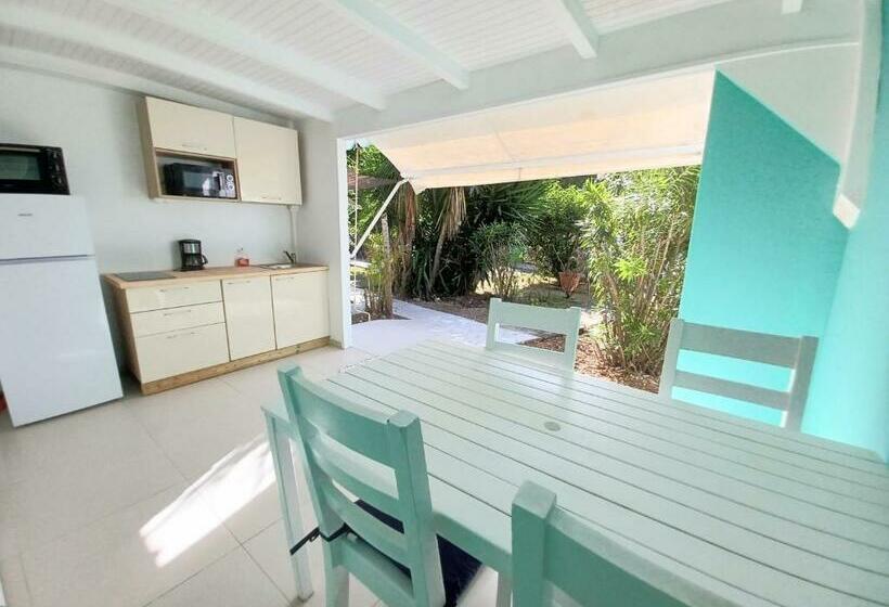 بانگلوی استاندارد, La Rose Du Bresil Marie Galante