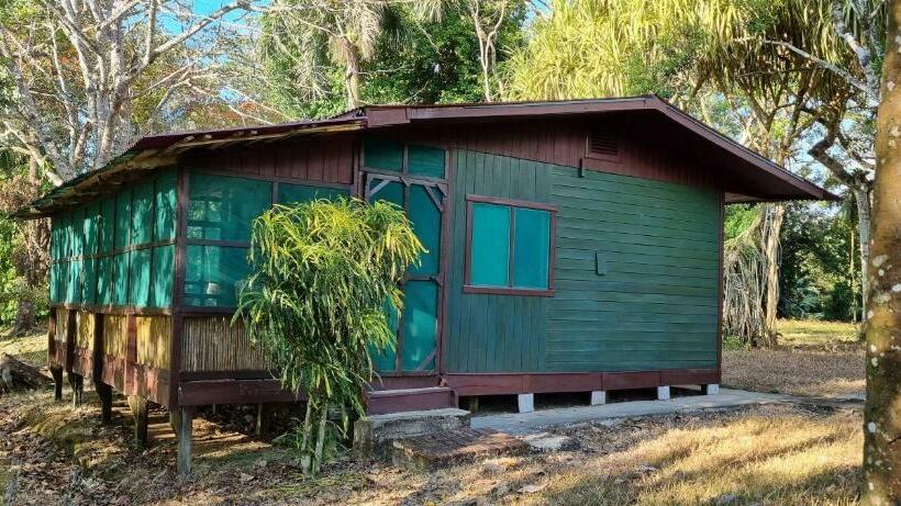 Бунгало Стандарт, Veragua River House