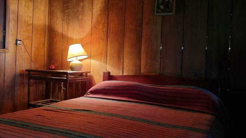 بنجلو قياسى, Veragua River House