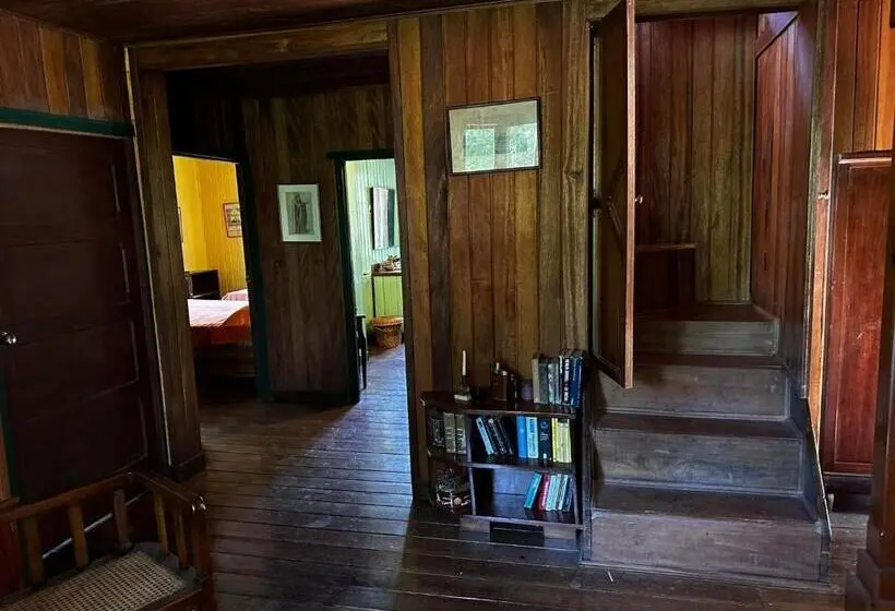 اتاق استاندارد یک تخته با سرویس بهداشتی مشترک, Veragua River House