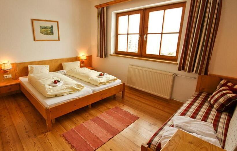 דירת חדר, Almdorf Tonnerhütte