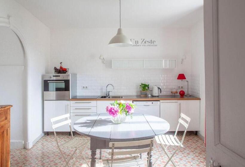 شقة غرفتين, Domaine De Blanche Fleur