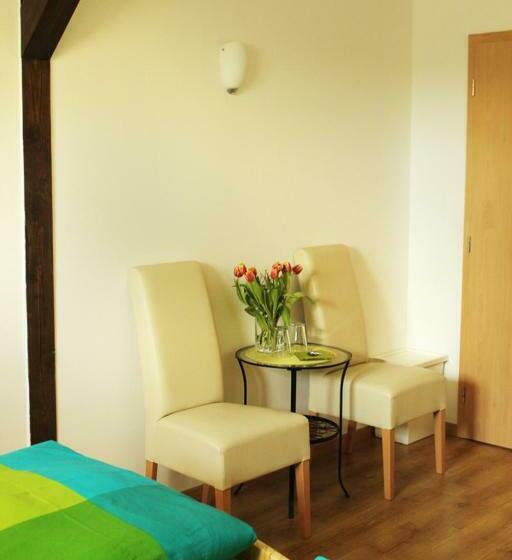 스탠다드 트리플 룸, Vinný Sklep U Műhlbergerů