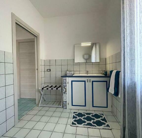 غرفة قياسية رباعية, B&b Orizzonte Blu