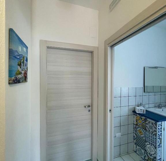 غرفة قياسية رباعية, B&b Orizzonte Blu