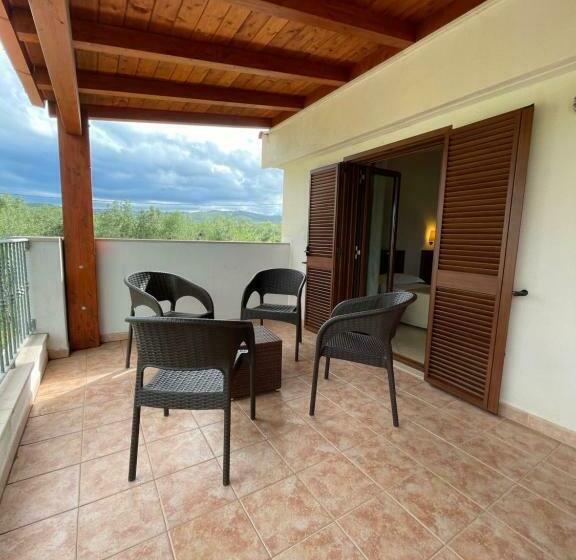 4인용 스탠다드 룸, Borgo Cerasa