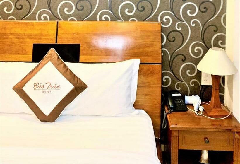 اتاق استاندارد, Bao Tran