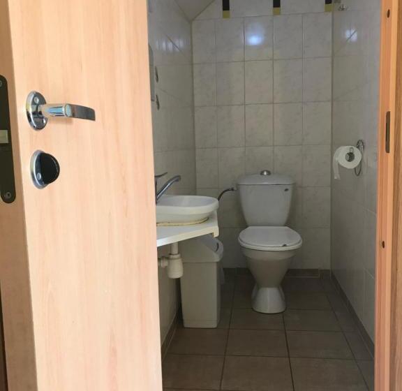 اتاق خانوادگی, 200m Sea Engure Kr Valdemāra 1