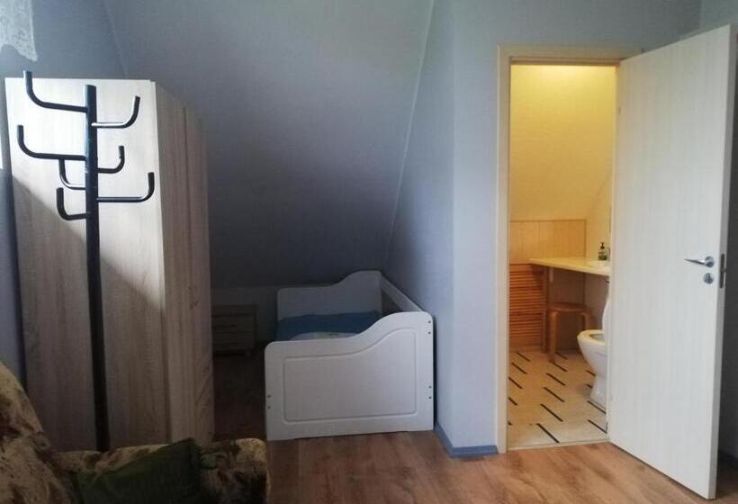 اتاق راحتی سه تخته, 200m Sea Engure Kr Valdemāra 1