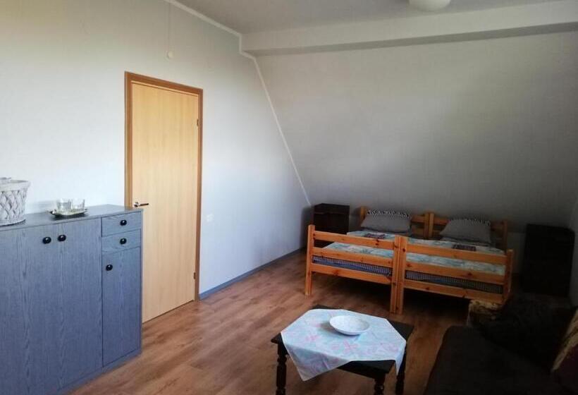 اتاق راحتی سه تخته, 200m Sea Engure Kr Valdemāra 1