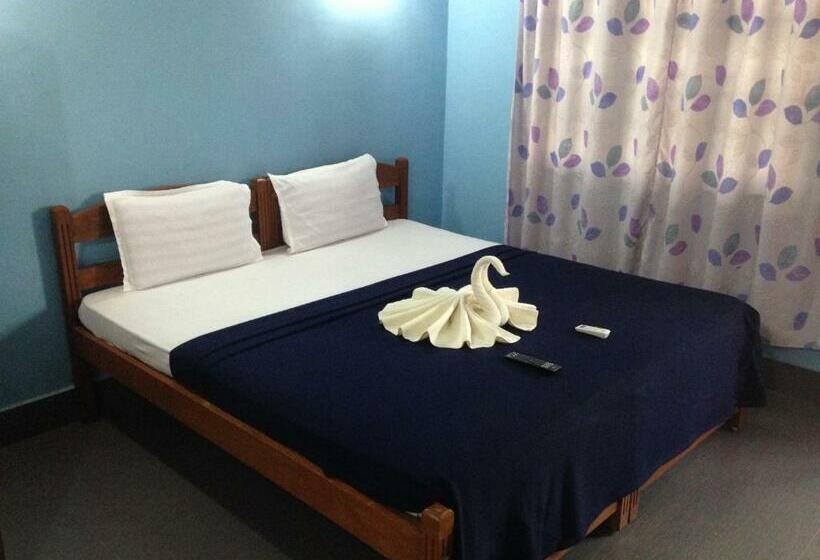 带阳台的豪华间, Leisure Cottages