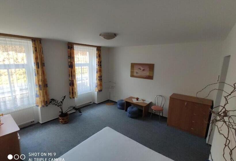 Номер Стандарт, Rodinný Penzion U Wolfů