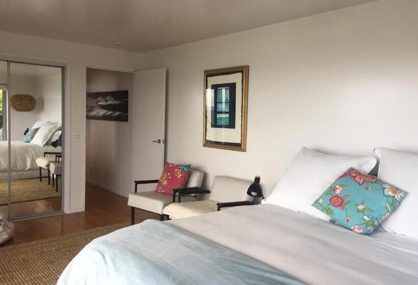 חדר דלוקס עם מרפסת נוף לים, Waterfront Bliss