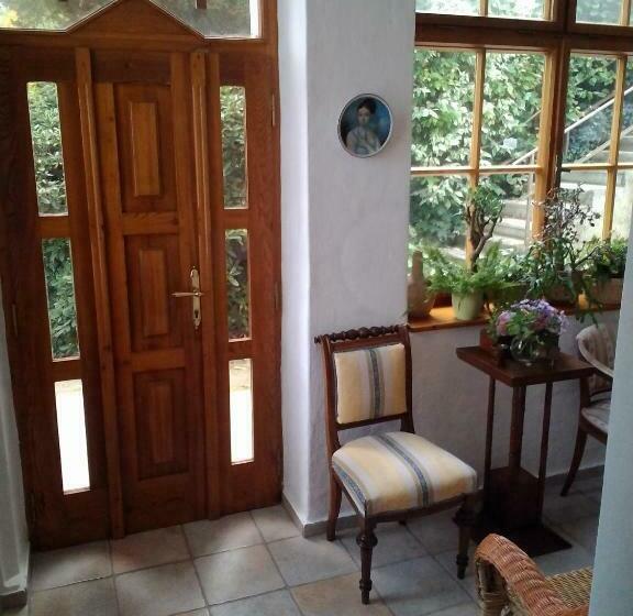 سوئیت 2 خوابه, Pension Baron Schoeneck