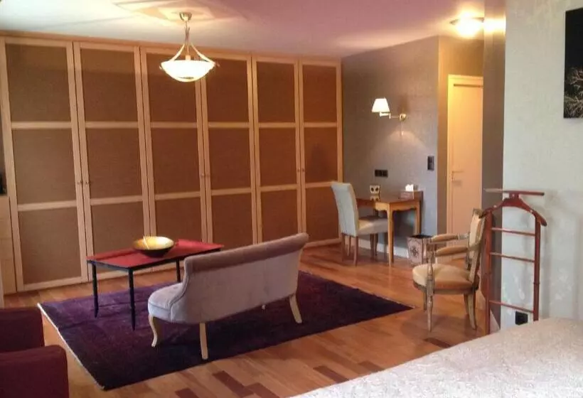 Deluxe-huone, Kerblondel