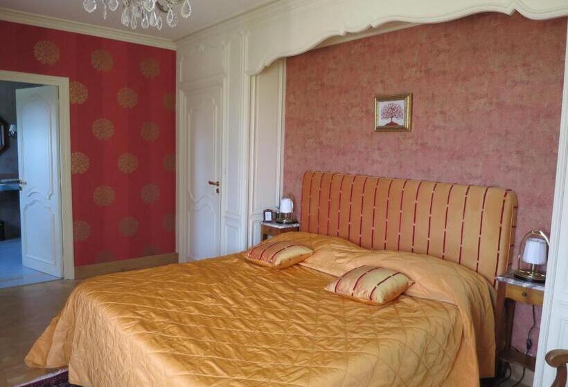 חדר סופריור, Kerblondel