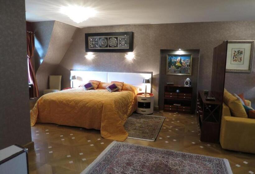 Четырехместный Номер Deluxe, Kerblondel