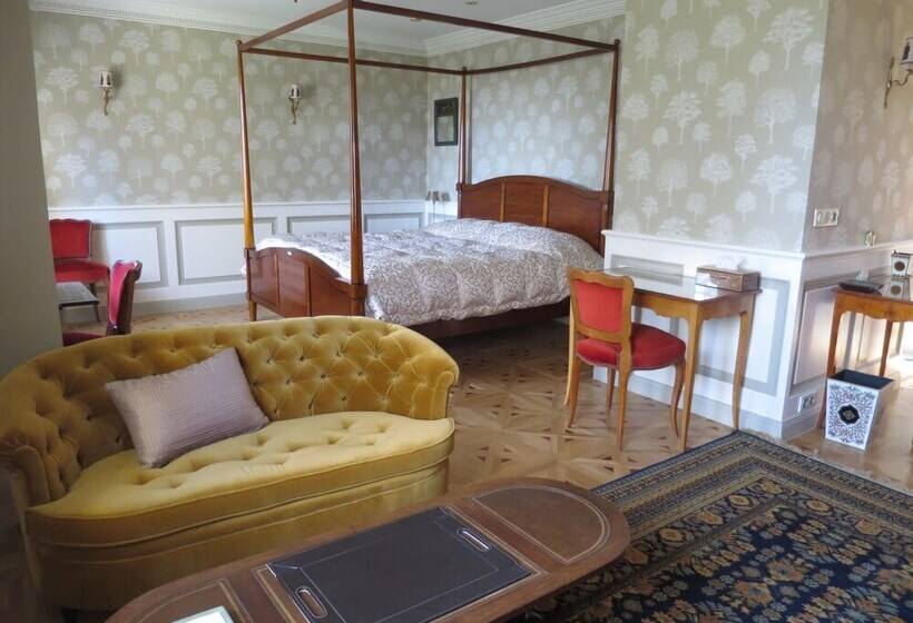 חדר דלוקס, Kerblondel