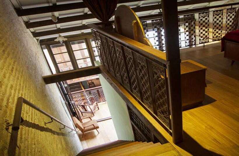 جناح دوبلكس, You Le Yuen