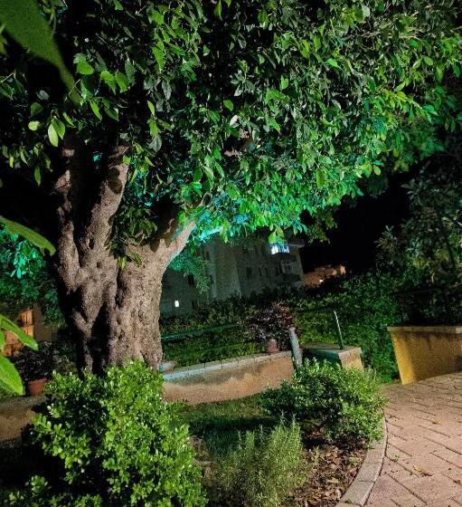 Апартаменты 1 Спальня, Casale La Zagara