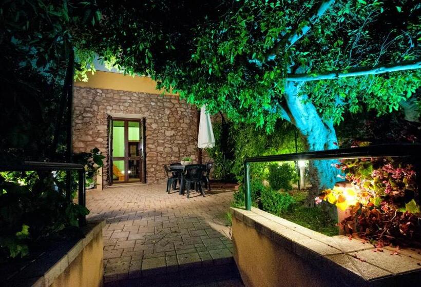 Апартаменты 1 Спальня, Casale La Zagara