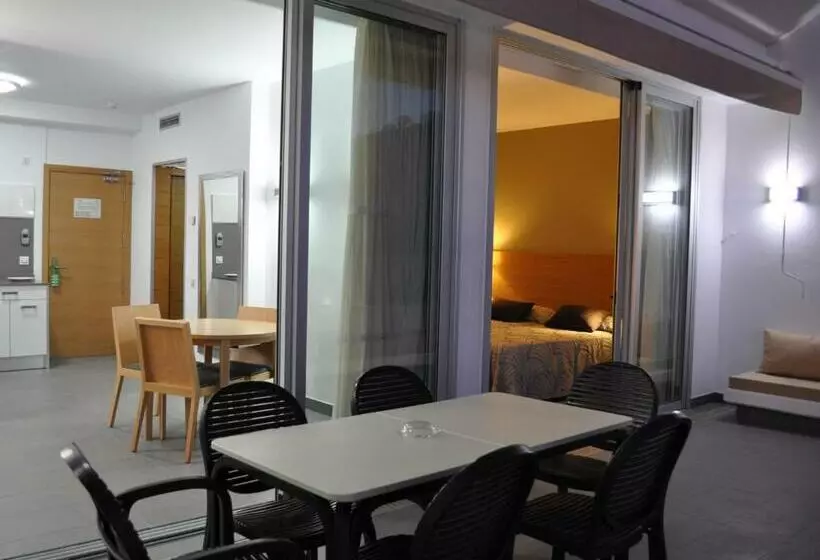 آپارتمان 2 خوابه, Holiday Club Puerto Calma