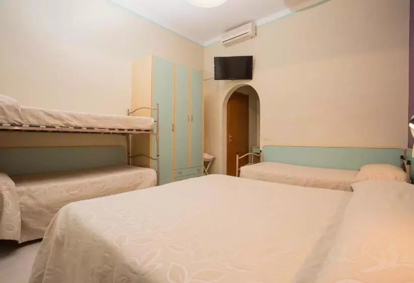 اتاق کلاسیک خانوادگی, Albergo Ristorante Pozzi