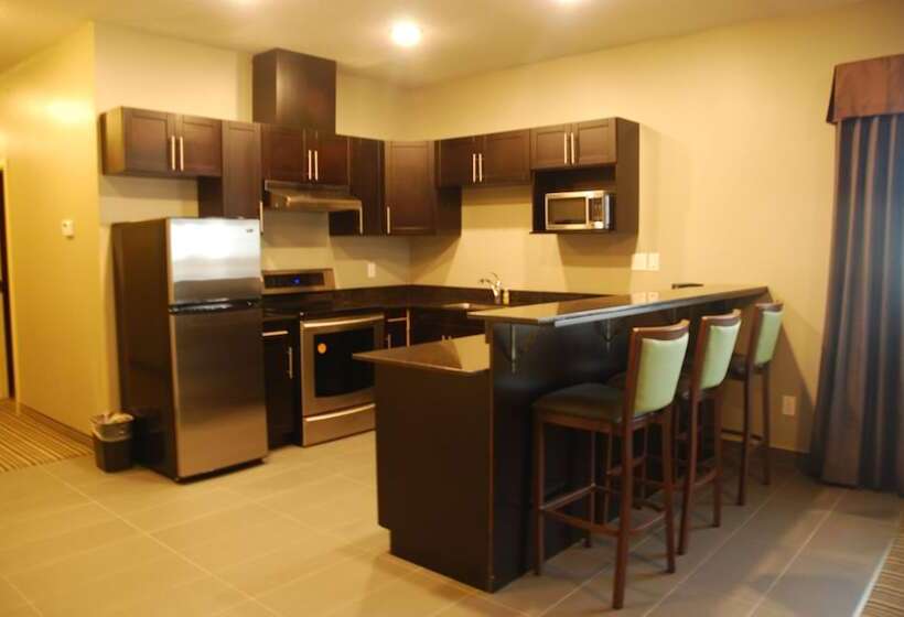 Люкс 2 Спальни, Best Western Plus Fort Saskatchewan Inn & Suites