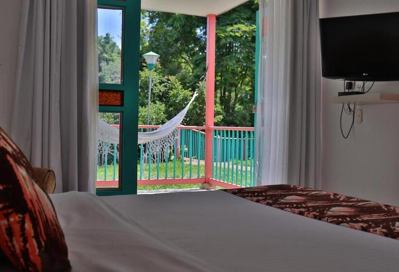 标准间, Campestre La Tata