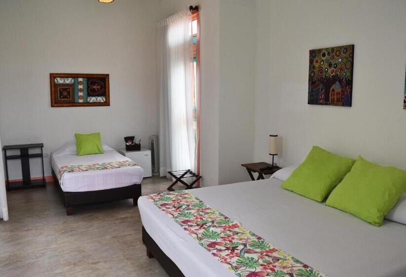 اتاق استاندارد سه نفره, Campestre La Tata