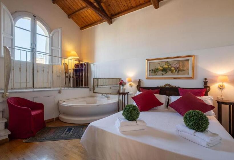 جناح مزود بجاكوزى, Corte Cristina