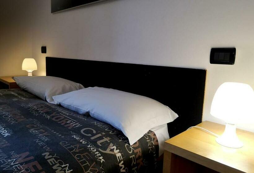 חדר סטנדרט, Diecizero Affittacamere