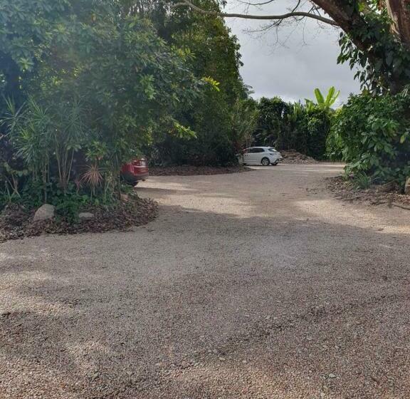 Дом 1 Спальня, Eden House Retreat