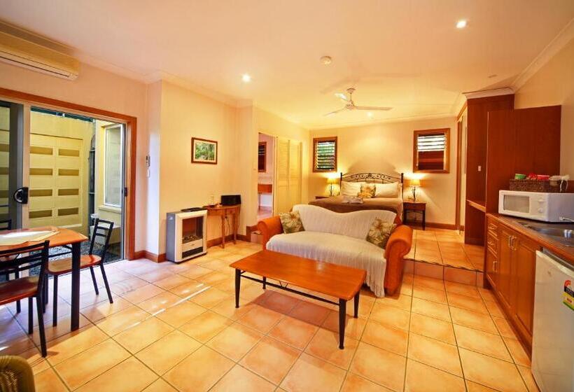 Хижина, Eden House Retreat