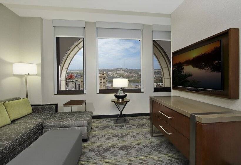 Люкс, Embassy Suites By Hilton Pittsburgh Downtown