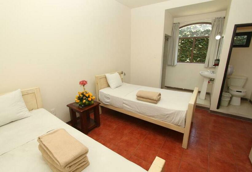 Номер Стандарт, Hostal De Las Américas