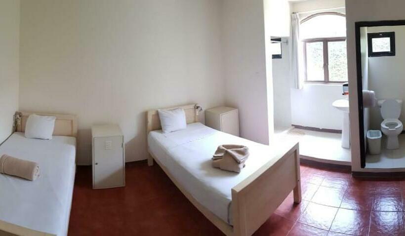 Номер Стандарт, Hostal De Las Américas