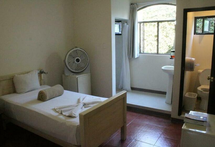 Номер Стандарт, Hostal De Las Américas