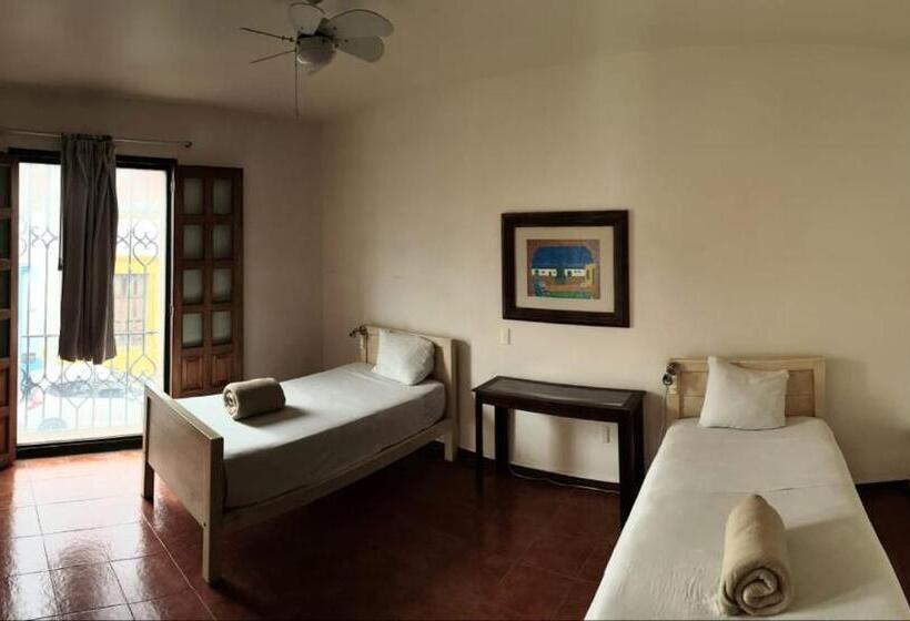 Номер Стандарт, Hostal De Las Américas