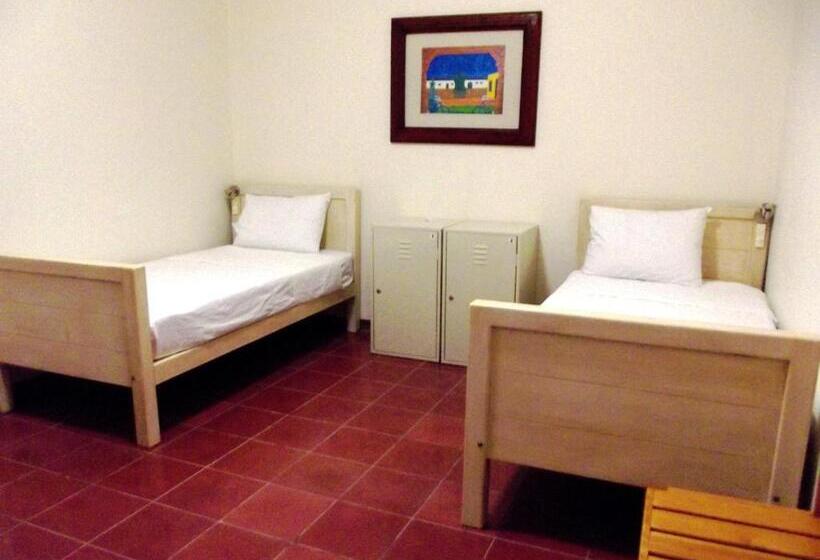 Номер Стандарт, Hostal De Las Américas