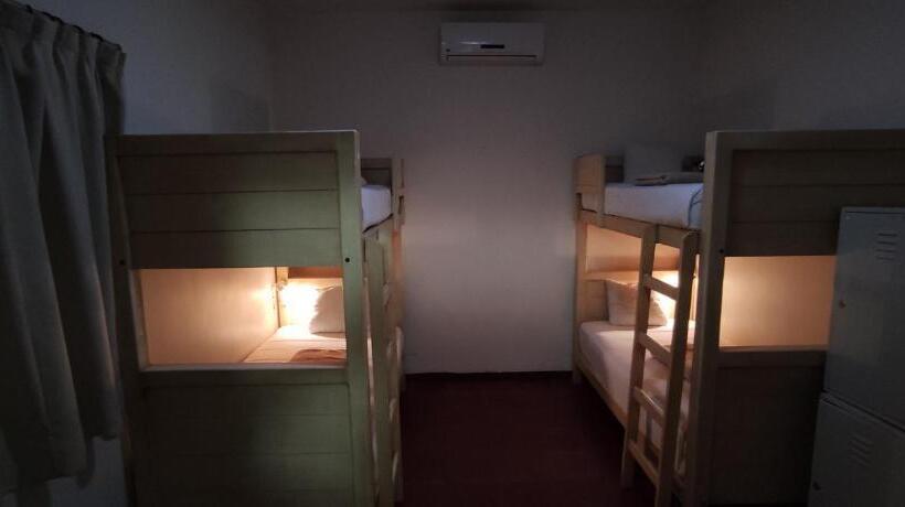 Кровать в Общей Комнате, Hostal De Las Américas