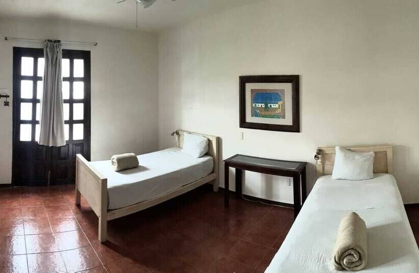 Номер Стандарт, Hostal De Las Américas