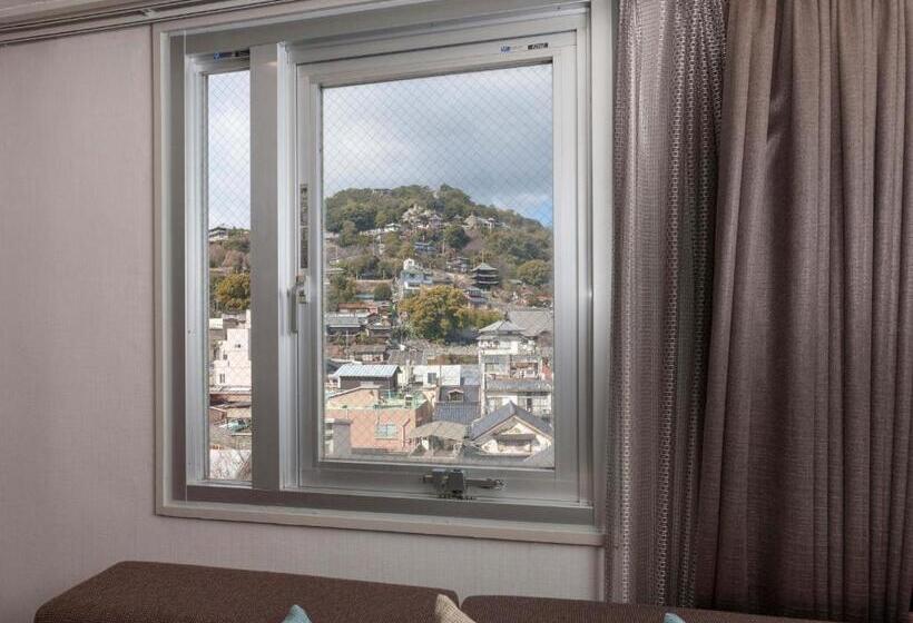חדר סטנדרט נוף להרים, Onomichi Royal