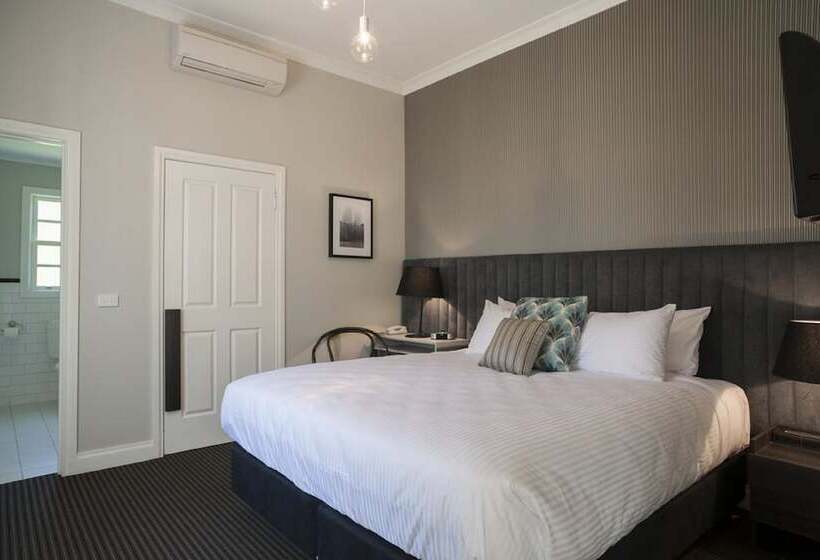 スタンダードルーム, Oscar S On The Yarra