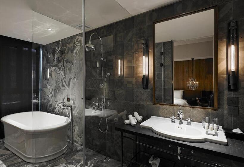 اتاق کلاسیک, Proverbs Taipei