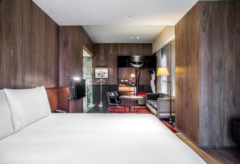 اتاق لوکس, Proverbs Taipei