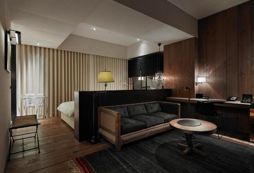 اتاق پرمیوم, Proverbs Taipei