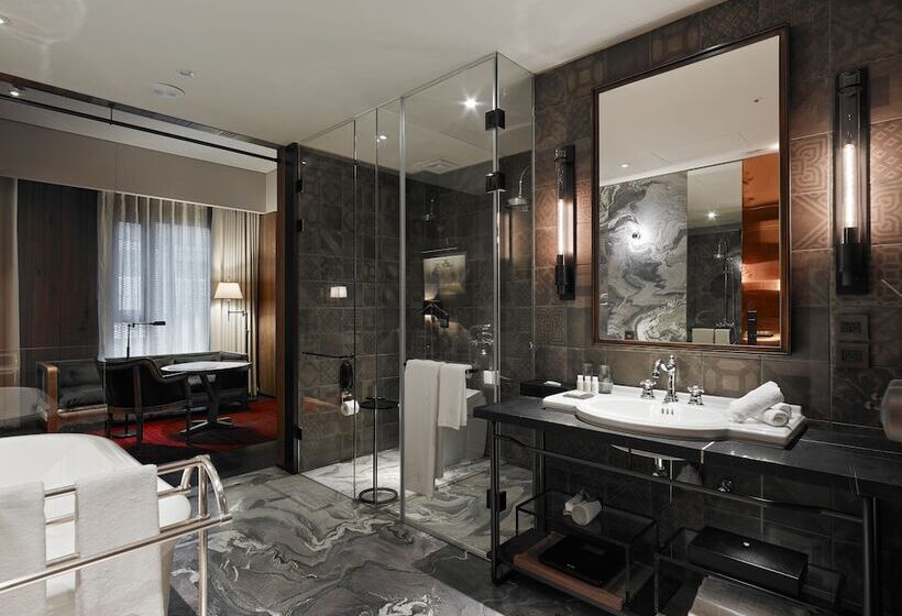 اتاق لوکس, Proverbs Taipei